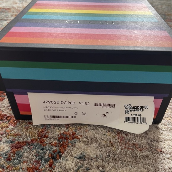 GUCCI sneakers with tiger - Picture 9 of 10